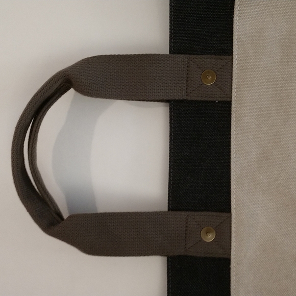 FEED Canvas Go To Bag & FREE Gift - Picture 4 of 10